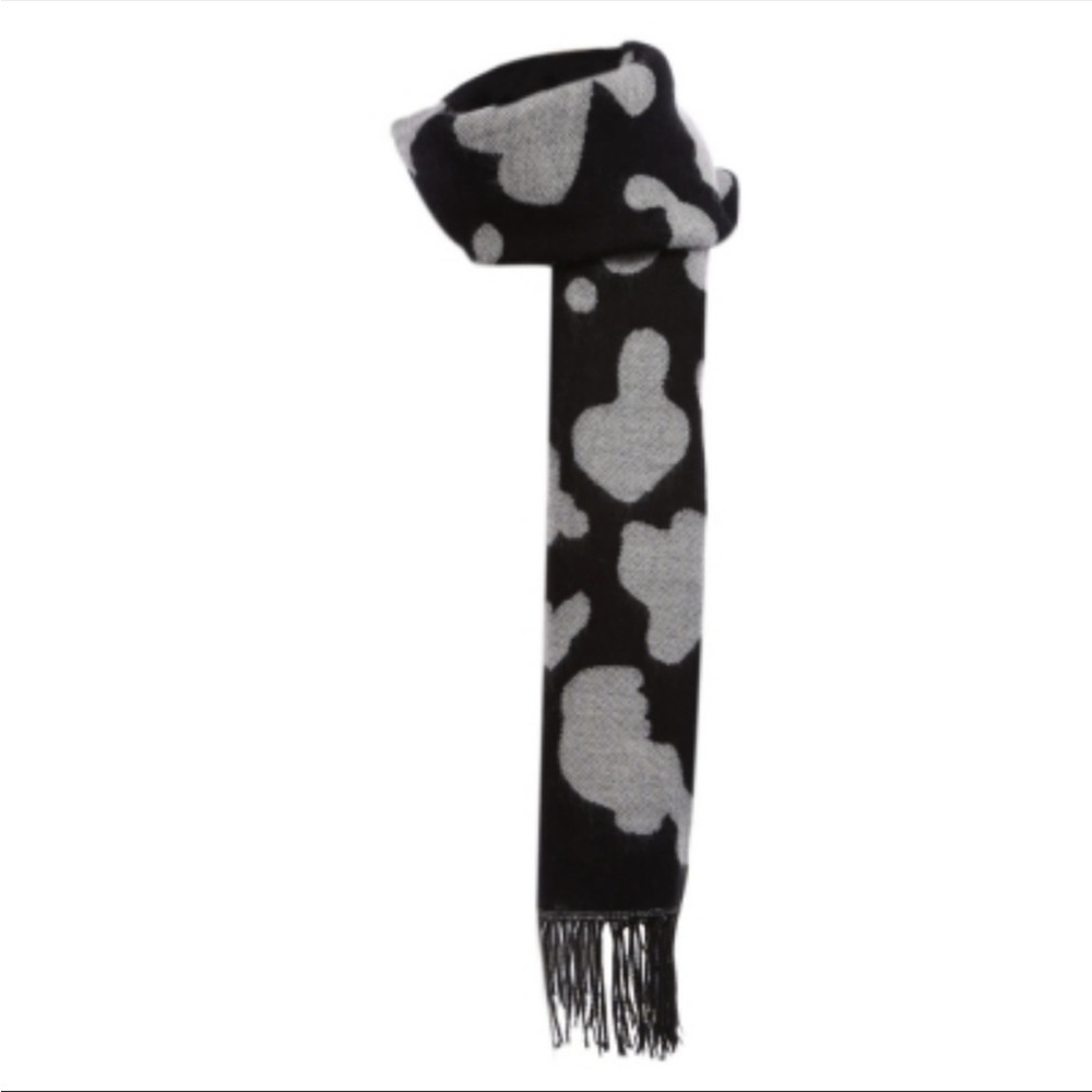 NWT- COW PATTERN TASSLE SCARF - Picture 9 of 10